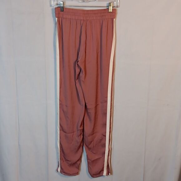 American Eagle Silky Joggers - Picture 3 of 6